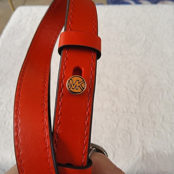 MICHAEL Michael Kors Hamilton Legacy Medium Messenger Bucket Bag-- NWT - Picture 7 of 14